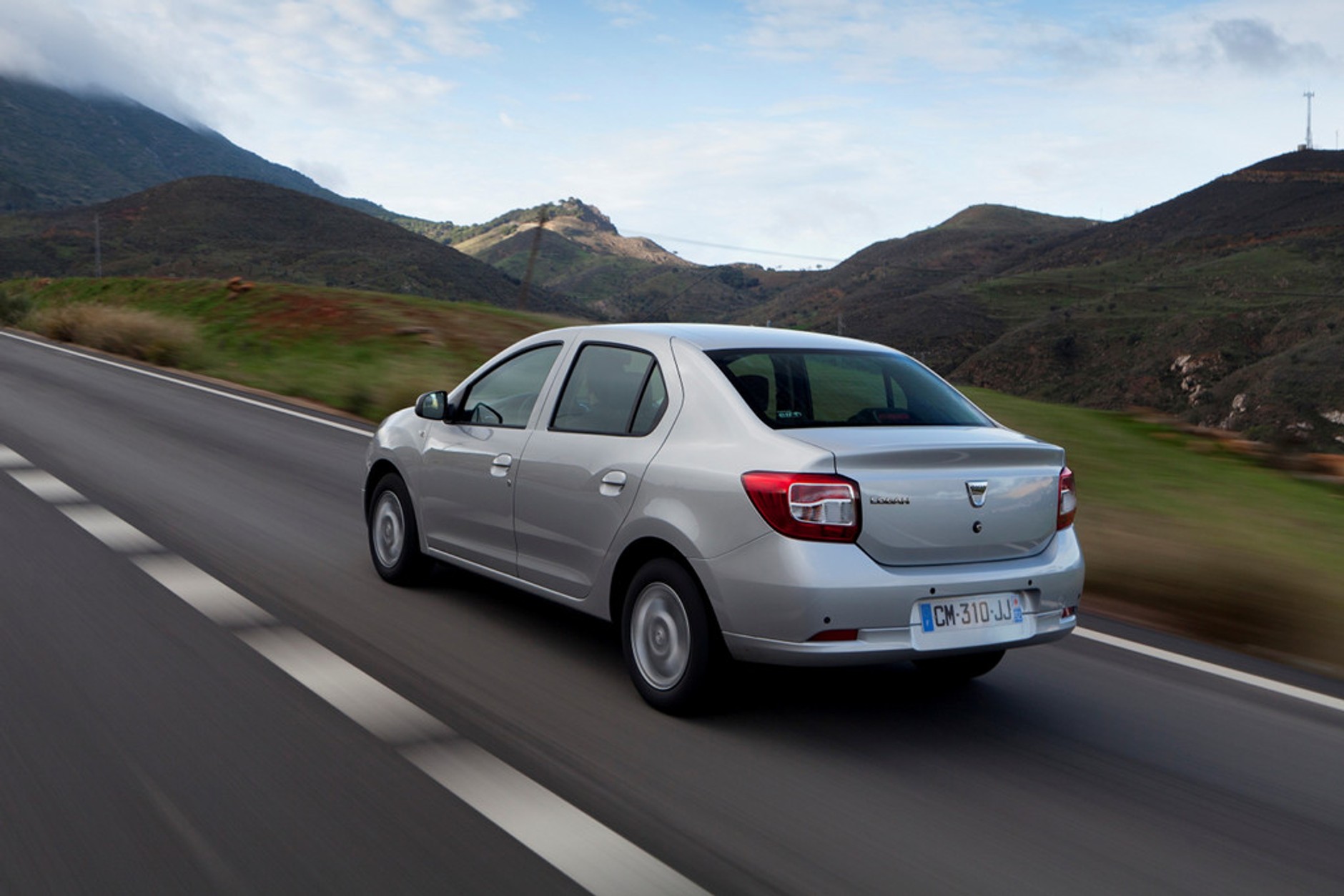 Nowa Dacia Logan od 28 900 zł