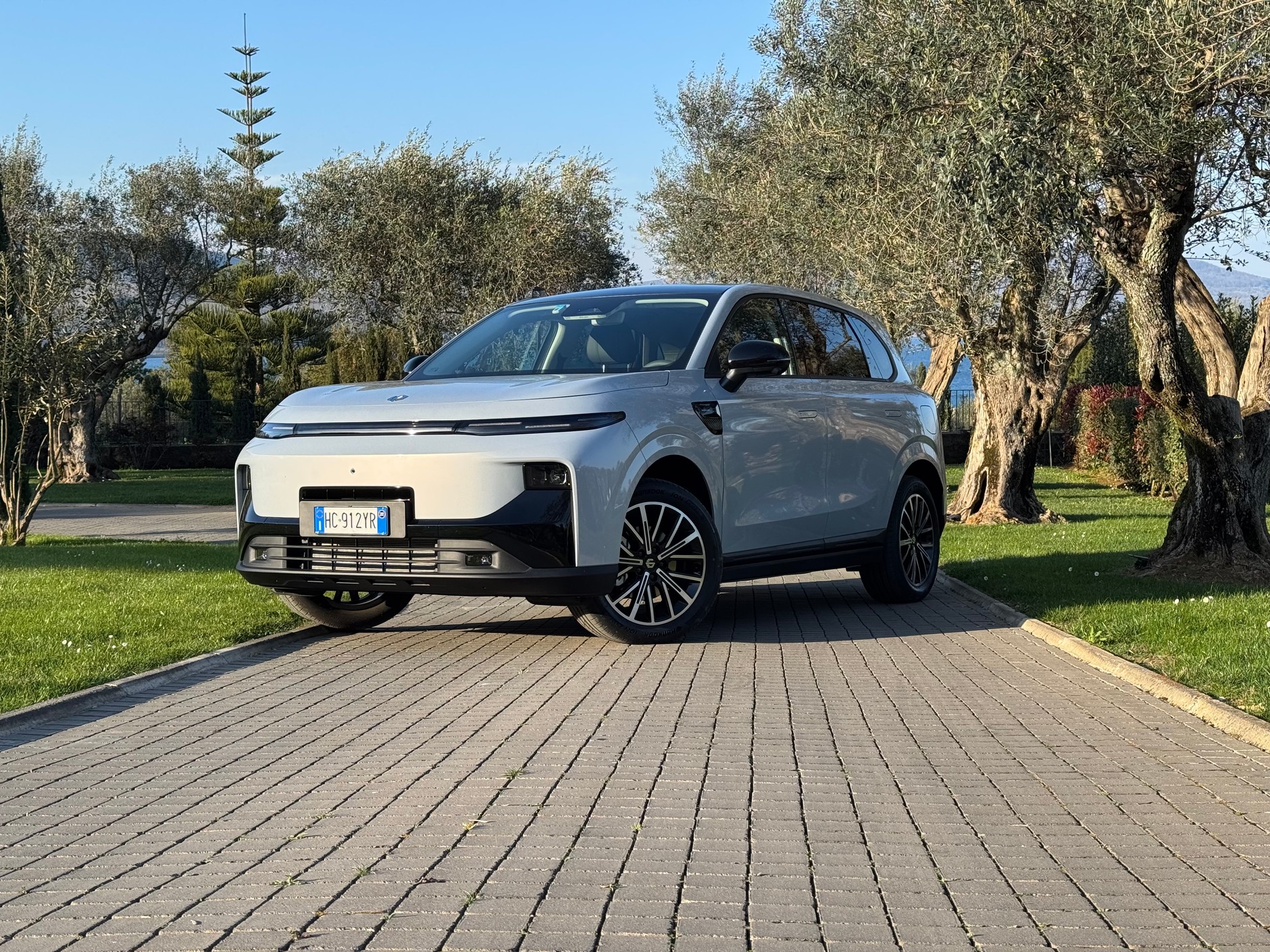 Leapmotor B10 Hybrid EV