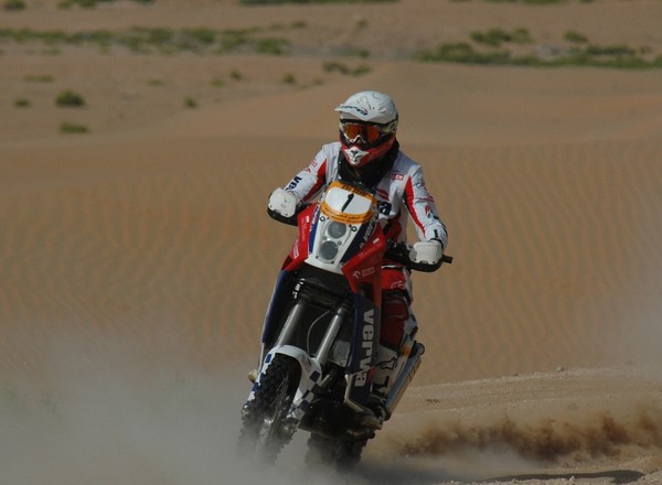 Abu Dhabi Desert Challenge 2011: dobry start Polaków (1. etap)