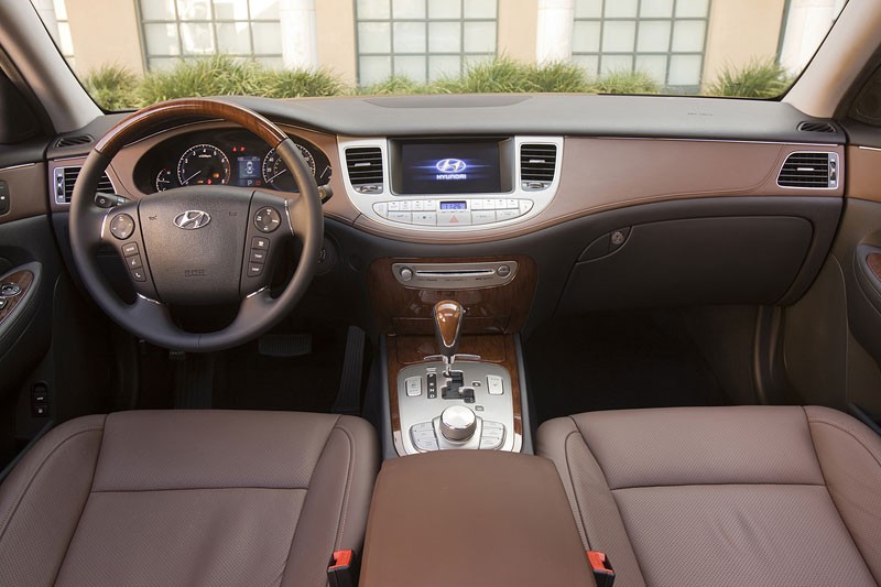 Detroit 2008: Hyundai Genesis - koreański flagowiec dopływa (oficjalne informacje)