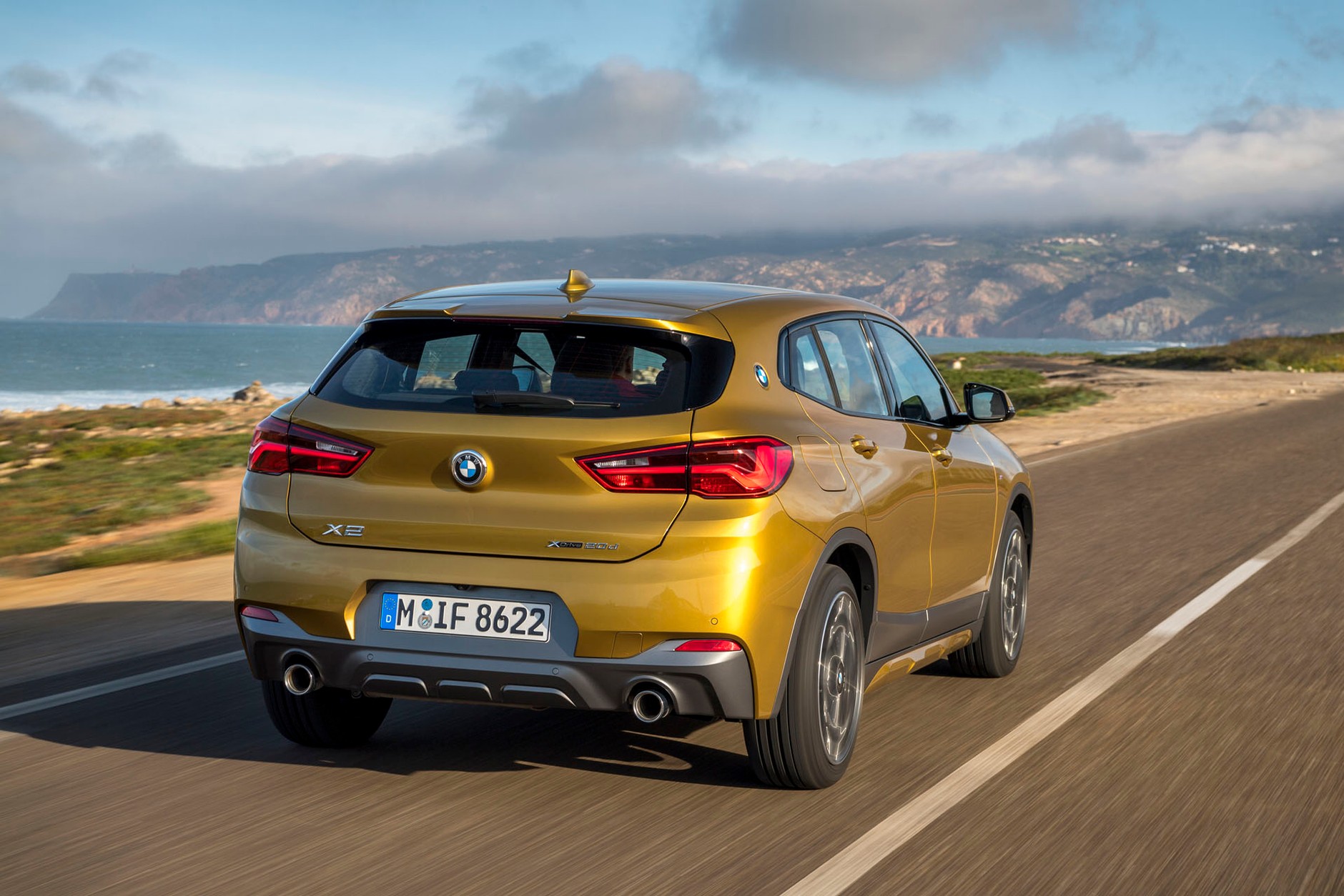 BMW X2 - SUV z genami coupe