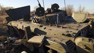 1600 pojazdów opancerzonych, ponad 1000 ciężarówek, 530 czołgów - ogromne straty Rosji w wojnie z Ukrainą