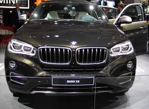 BMW X6 - atrakcyjny SUV (Paryż 2014)
