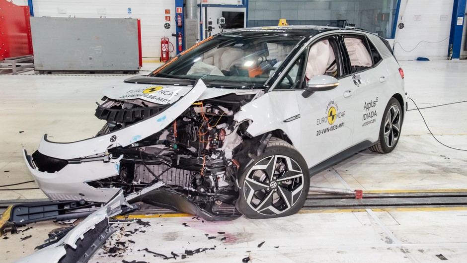 Volkswagen ID.3 rozbity przez Euro NCAP