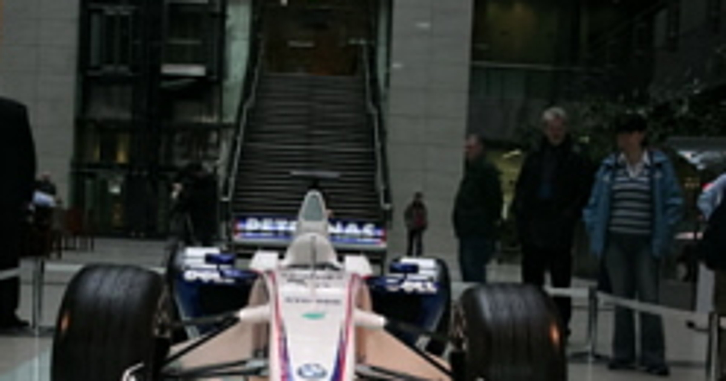 Intel Racing Tour: dziś start w Warszawie (Złote Tarasy)