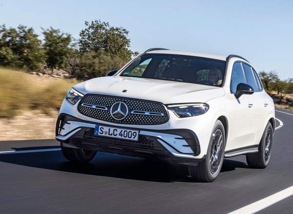 To najpopularniejszy Mercedes na świecie: co poprawiono w GLC