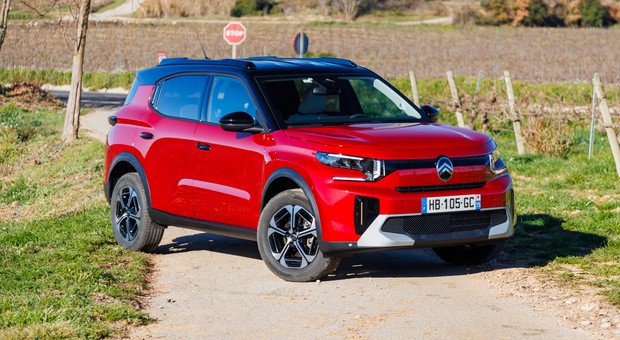 Nowy Citroen C3 Aircross to jamnik z siedmioma miejscami. Ma wiele argumentów, by go polubić