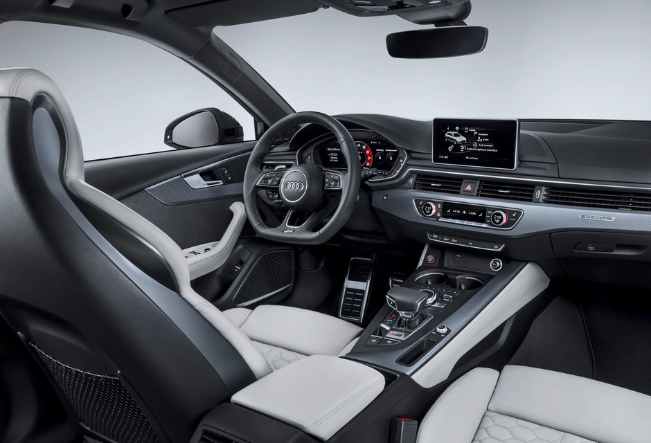 Audi RS4 Avant – ma 450 KM i przyspiesza do „setki” w 4.1 s