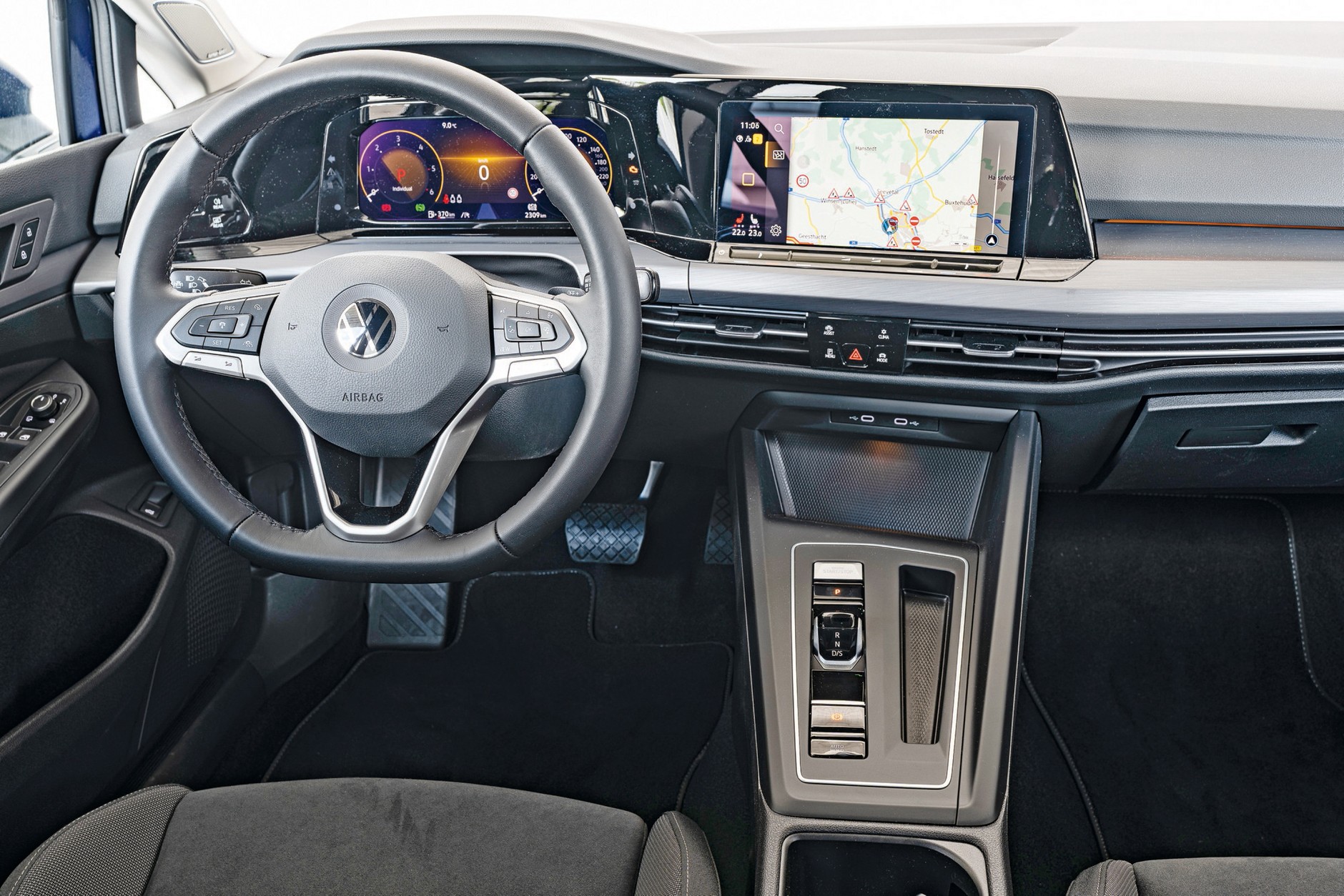 Volkswagen Golf Variant: wygodne przednie fotele, multimedia nadal z potencjałem do doskonalenia.