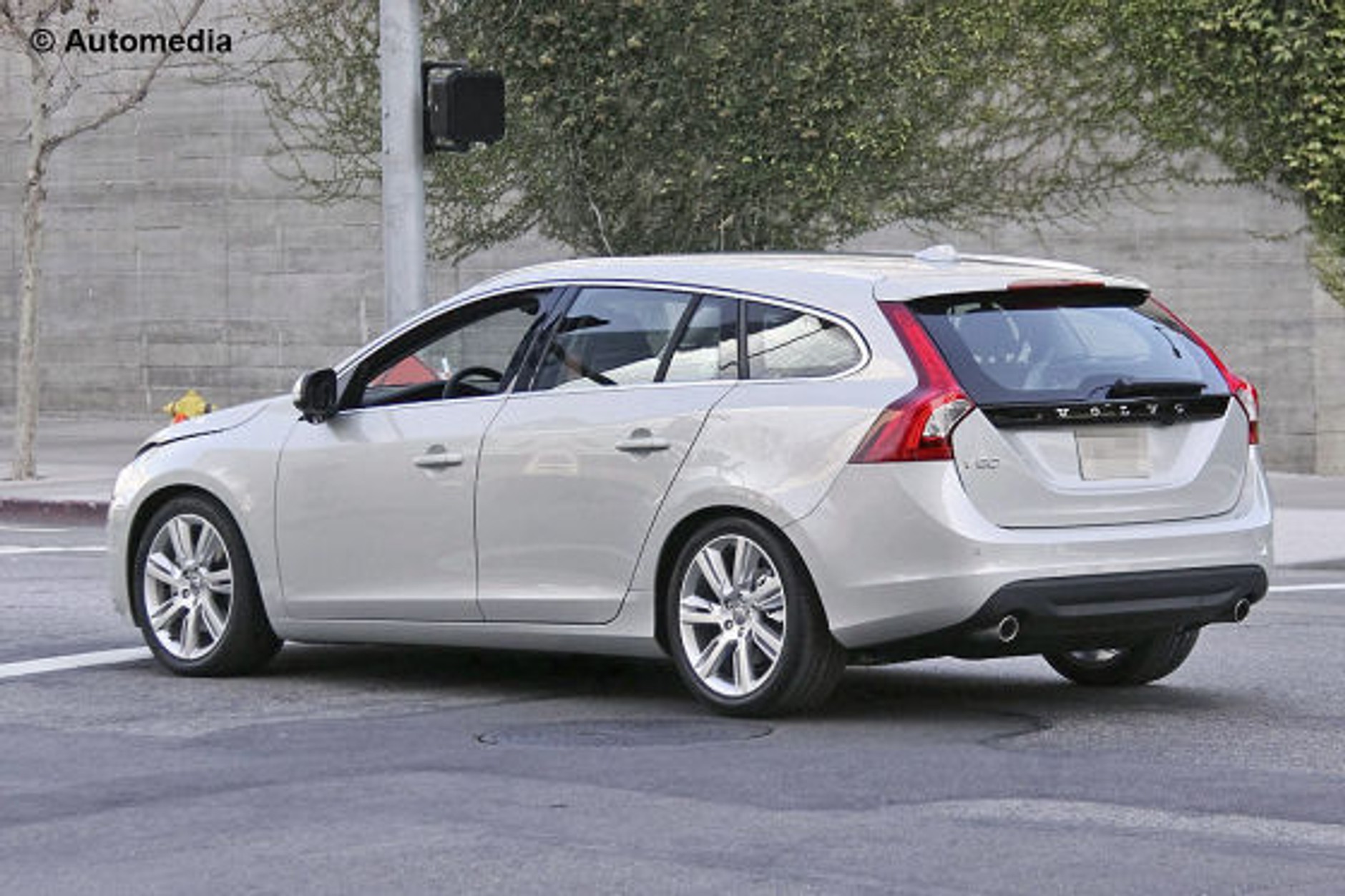 Volvo V60 - Tajny kombiak klasy średniej