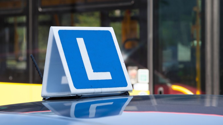 18-latka wsiadła za kierownicę "elki" po wpływem alkoholu, teraz grozi jej więzienie