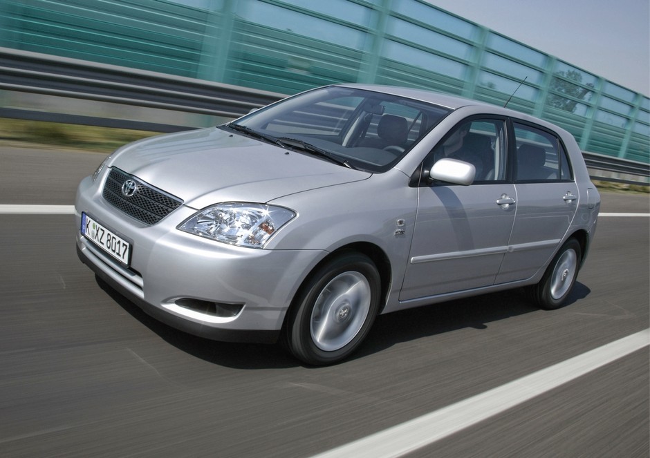 Toyota Corolla IX (2002-2007)