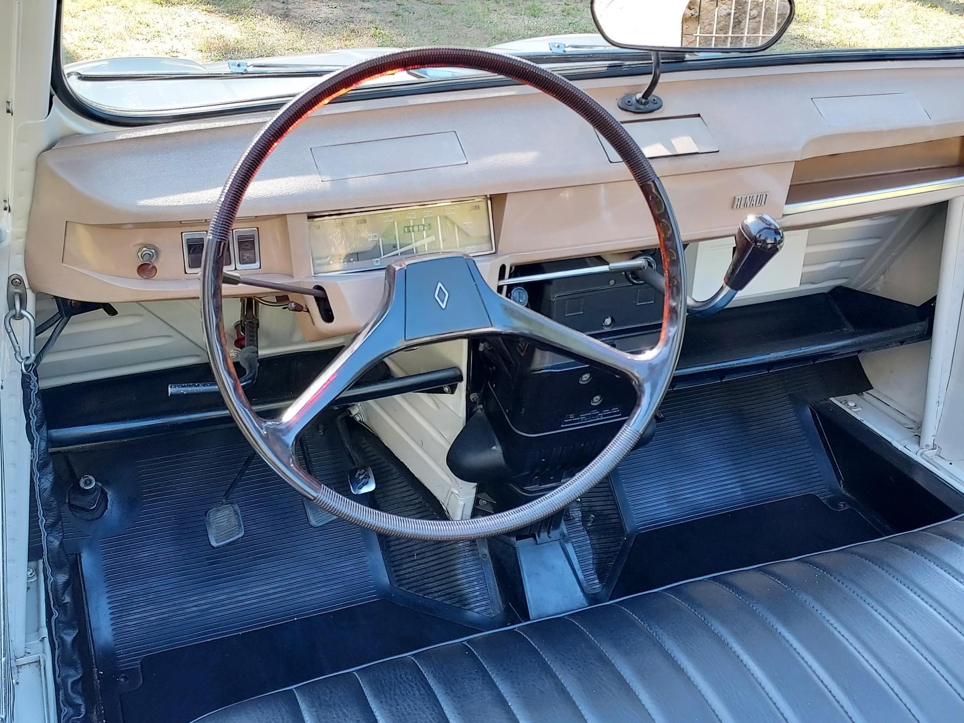 Renault 4 E-Tech Plein Sud