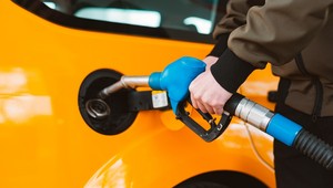Jest nowa prognoza cen paliw. Stabilizacja cen zamiast spadków
