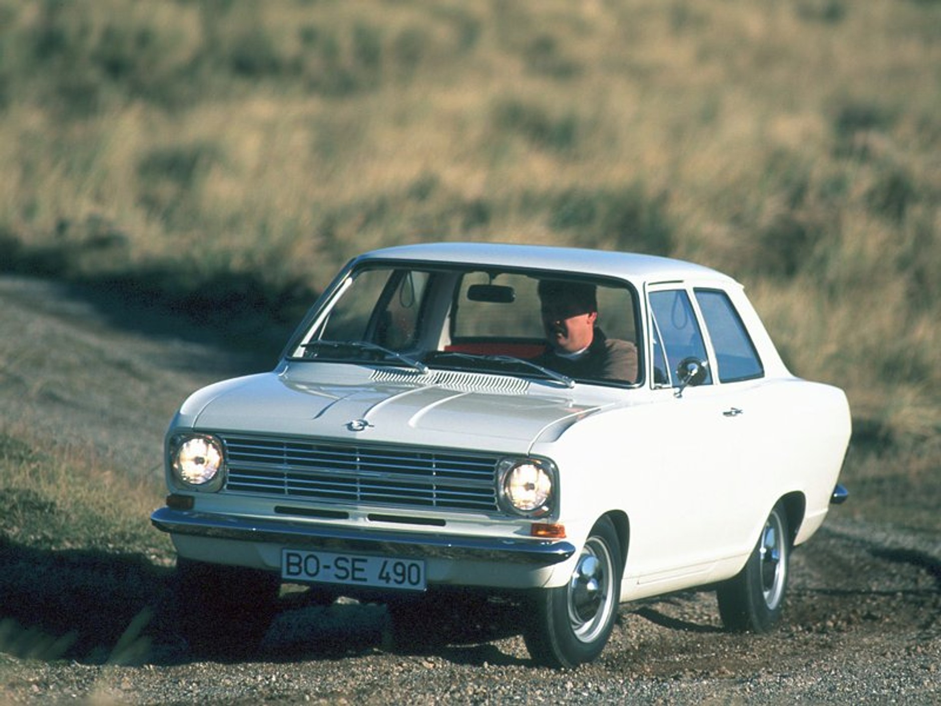Opel: wiosna oldtimerów (fotogaleria)