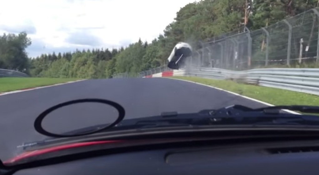 Wypadek Renault Megane na Nurburgringu