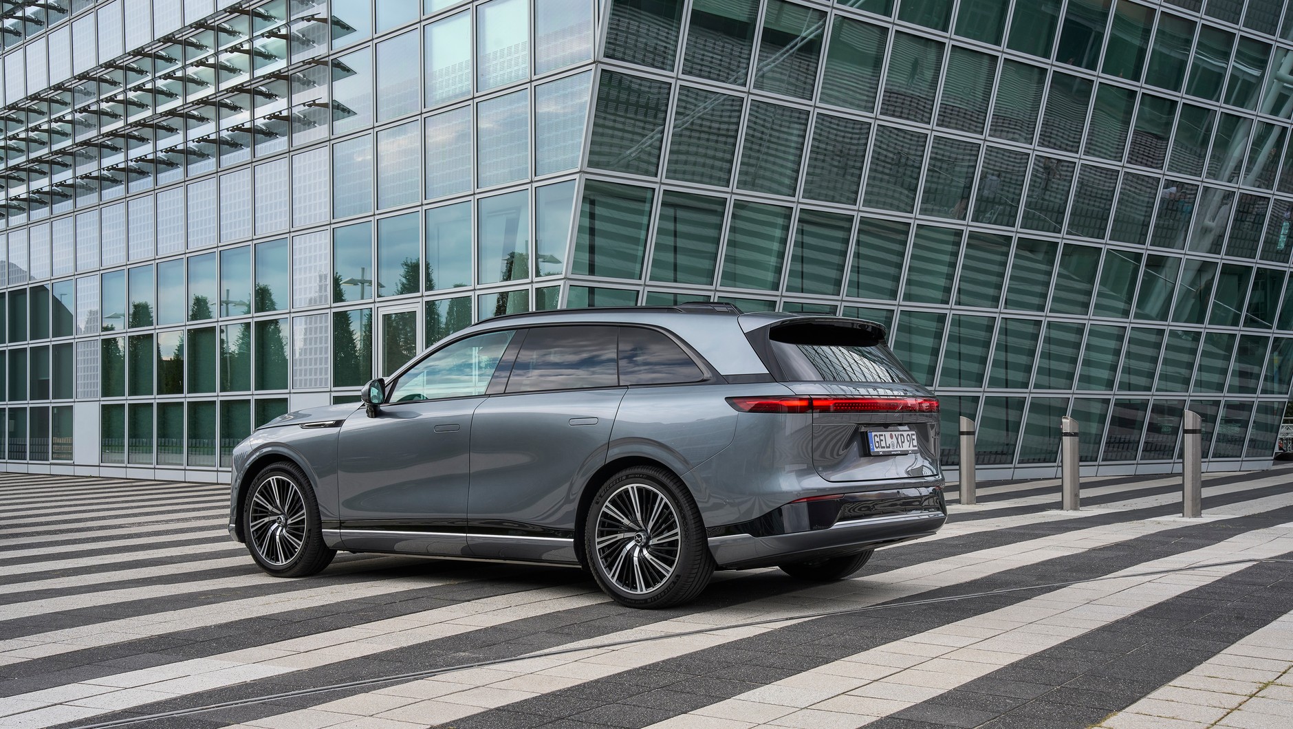 XPENG G9