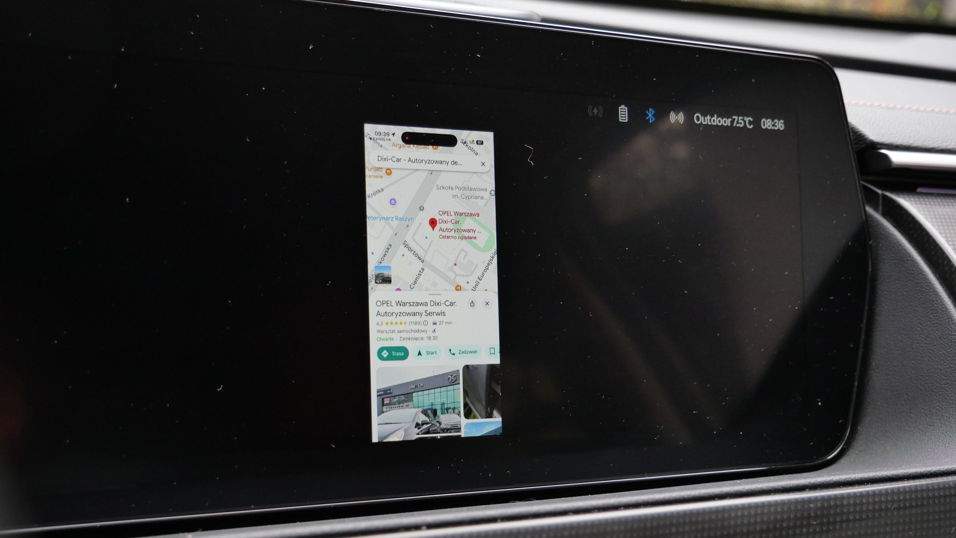 A taki mamy widok, gdy telefon złapie pion