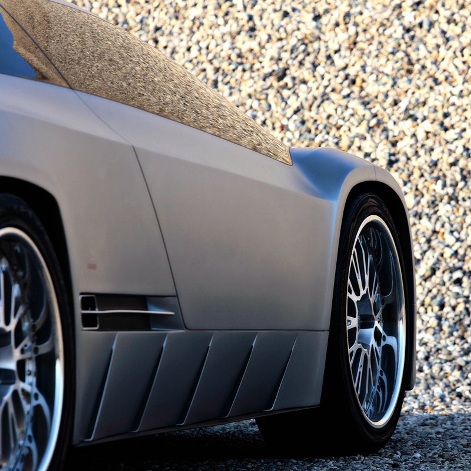 Genewa 2008: Italdesign Quaranta – oficjalne informacje i nowe zdjęcia