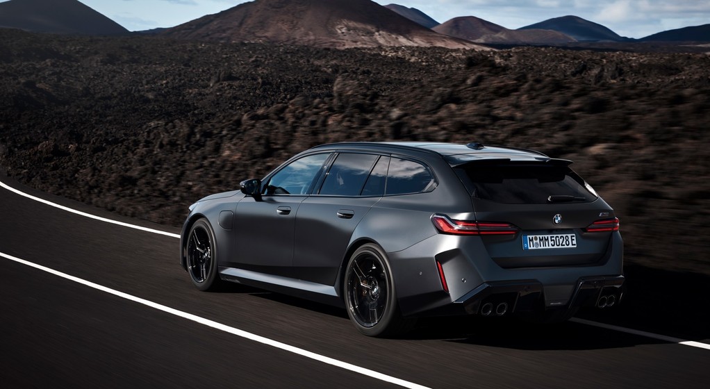 2025 BMW M5 Touring
