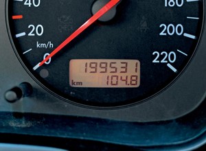 Nowelizacja Kodeksu karnego nie pomogła. Chodzi o auta sprowadzane z zagranicy