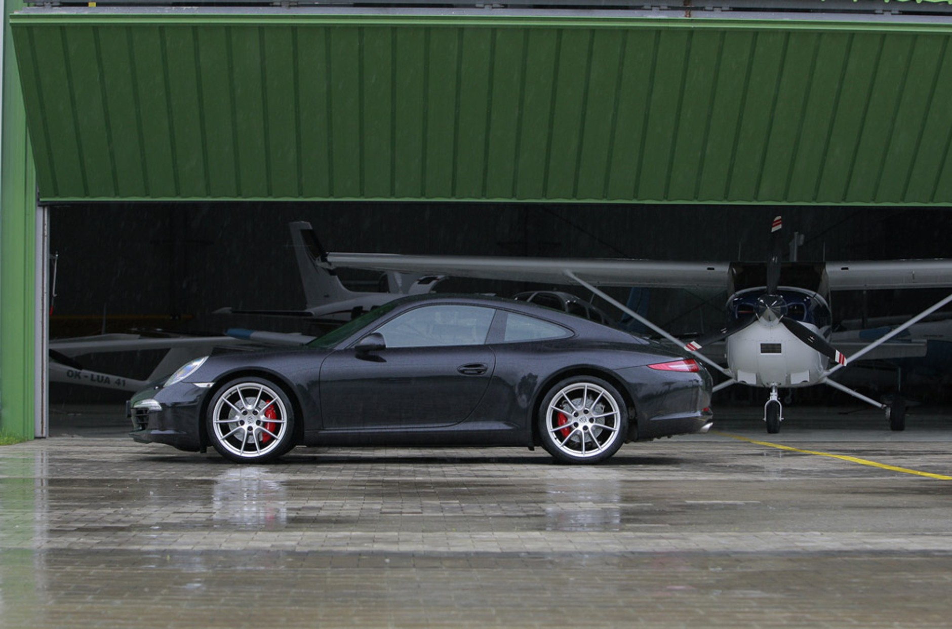 Porsche 911 Carrera S: emocje w standardzie