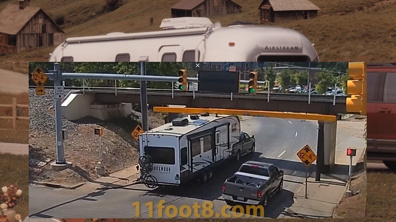 Wiadukt był za niski, ale do końca miał nadzieje, że przejedzie. Tak zniszczył przyczepę