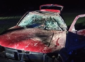 Pierwszy śnieg, lód i pierwsze poważne wypadki na drogach. "Kierowcom brakuje rozwagi"