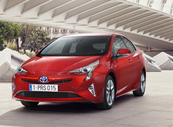 Nowa Toyota Prius - czwarta generacja oszczędnej hybrydy