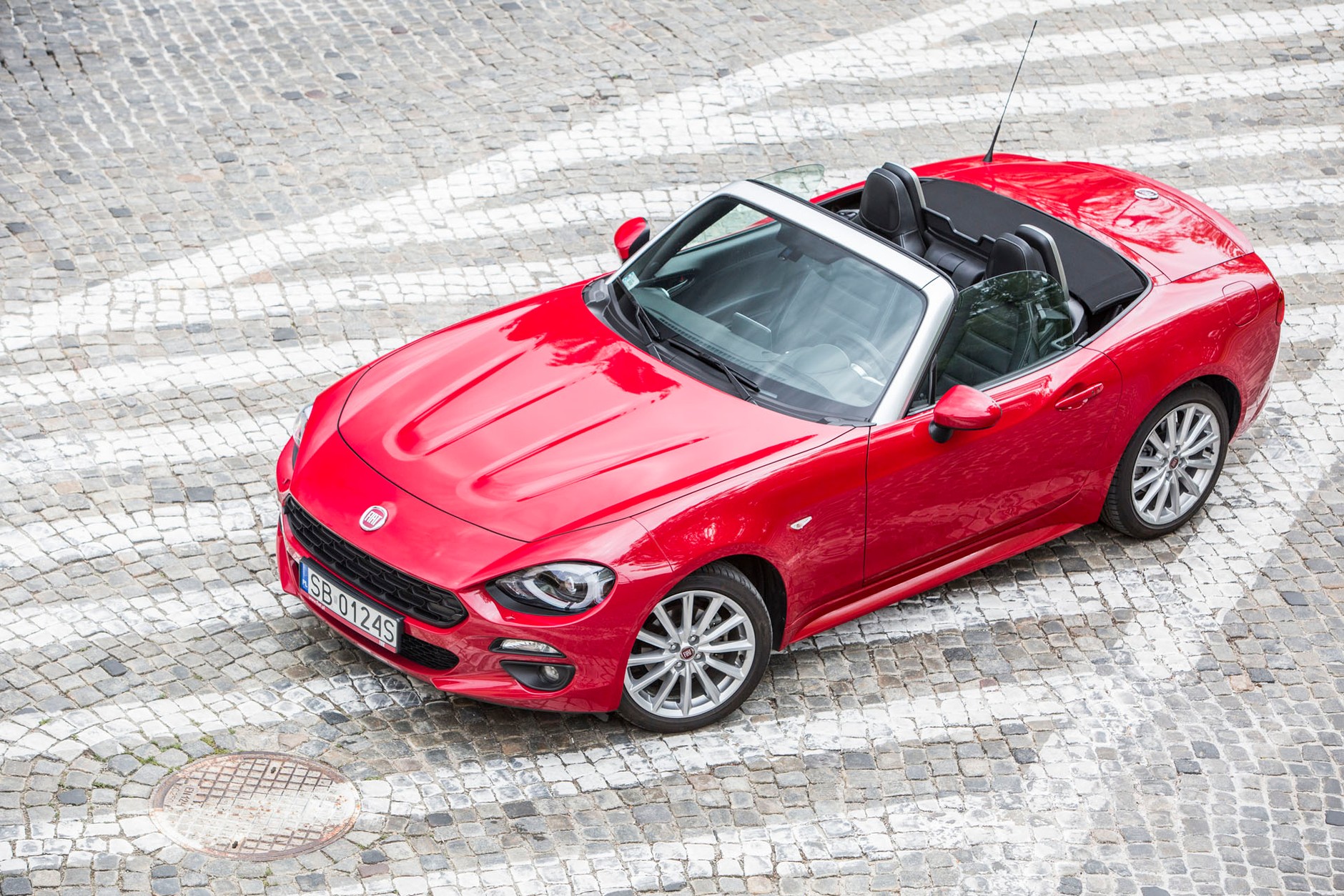 Fiat 124 Spider - fun car retro