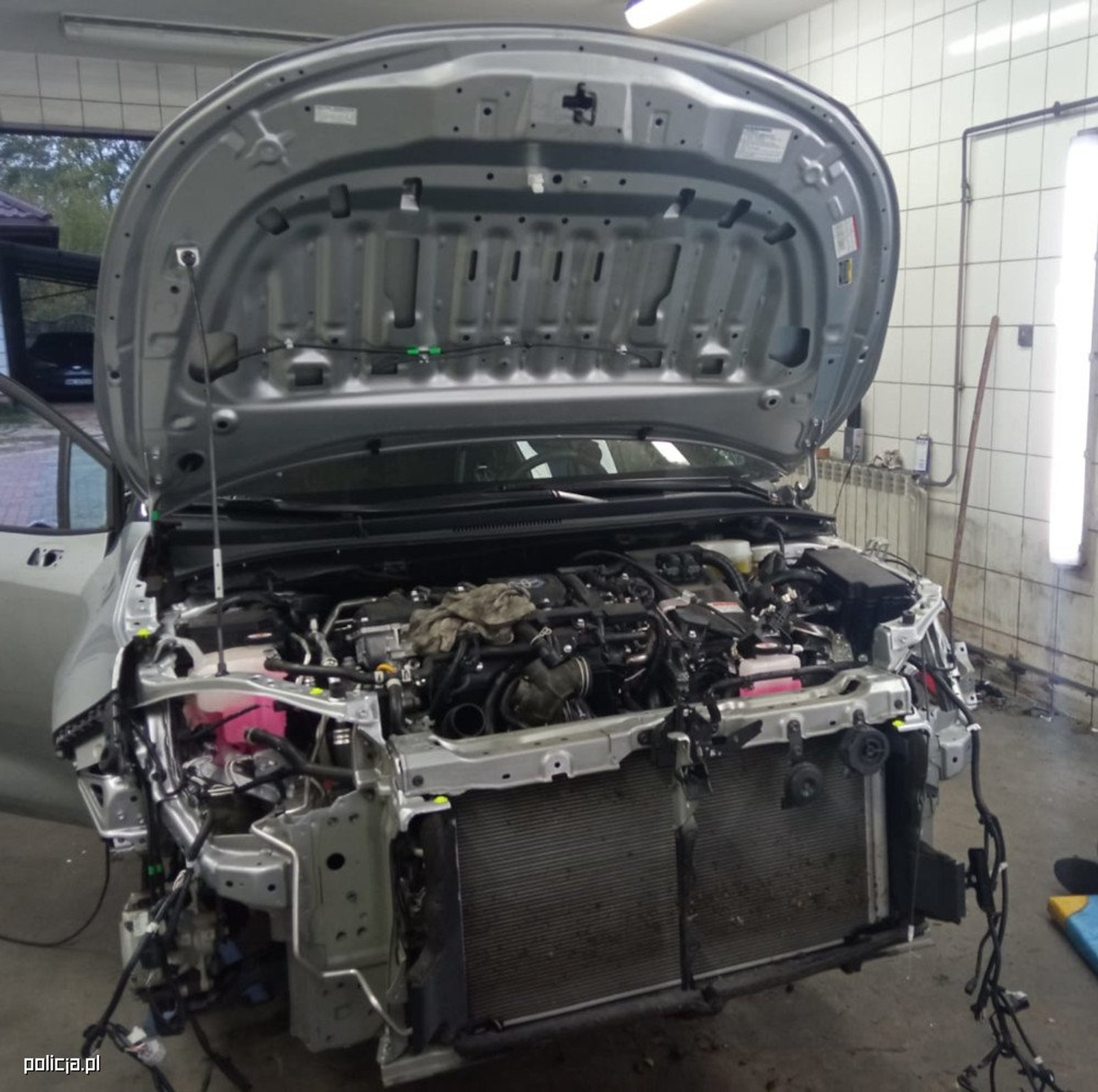 Czterech zatrzymanych, odzyskane Toyoty i części samochodowe