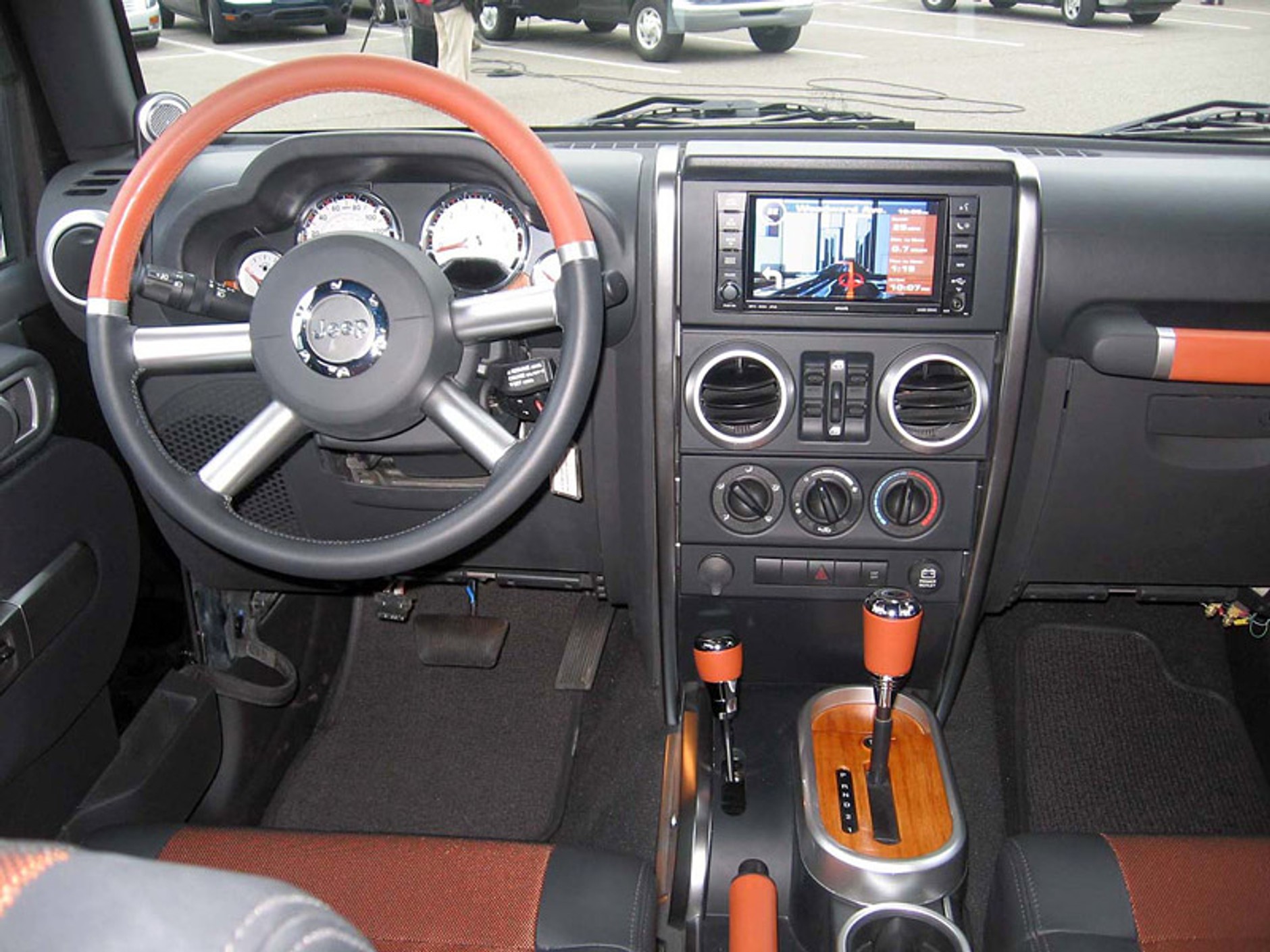 SEMA2007: dwie nowości Jeepa