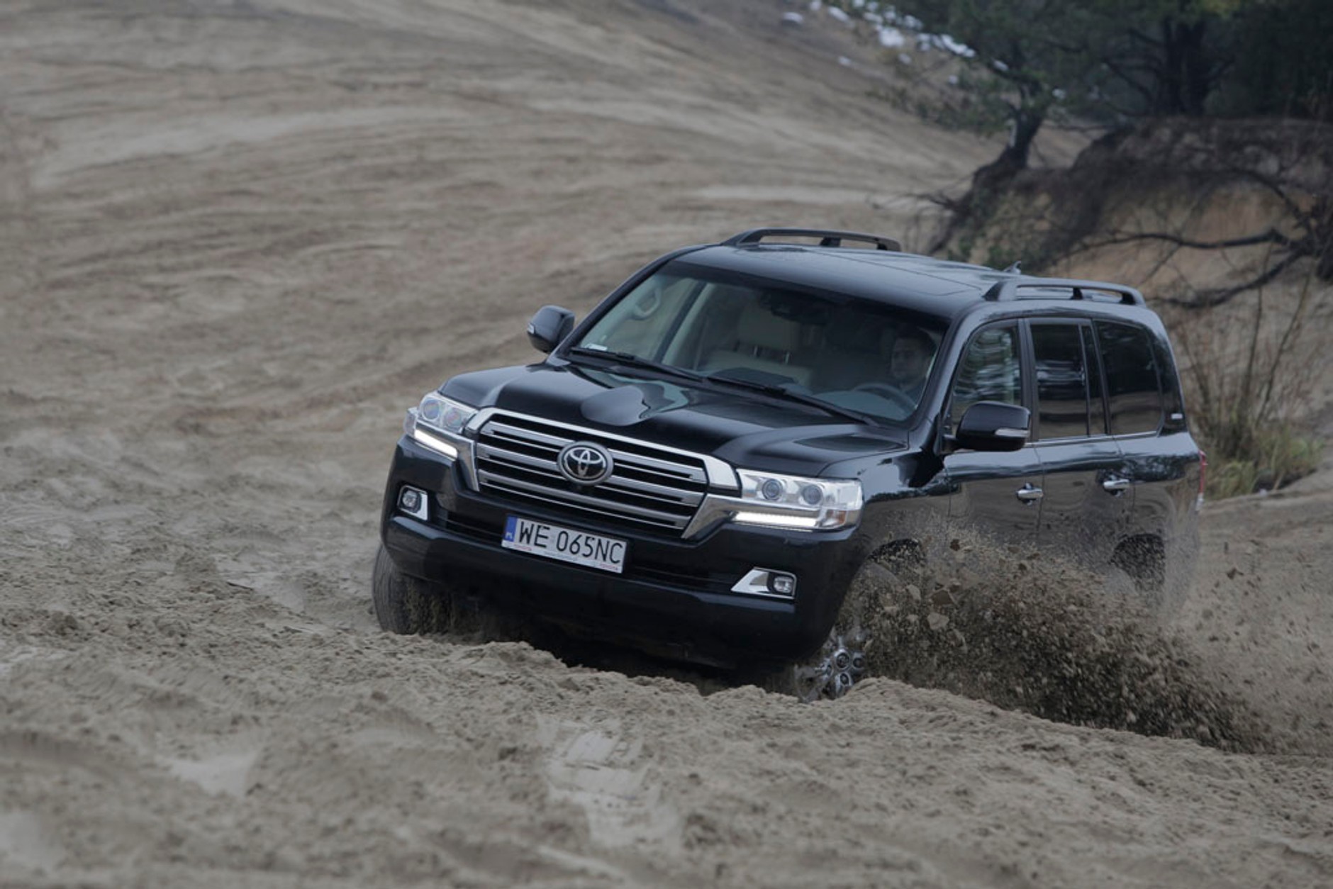 Toyota Land Cruiser V8 - zabili ją i wróciła!