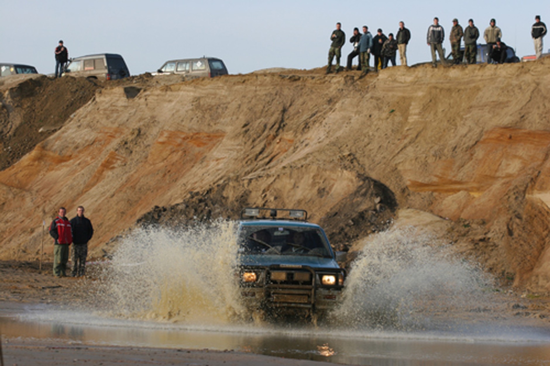Pojeździć i pomóc