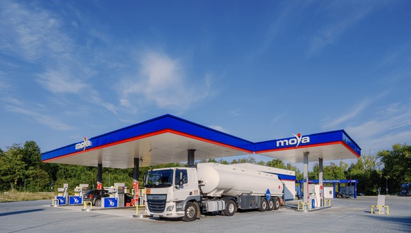 Stacja Paliw Moya