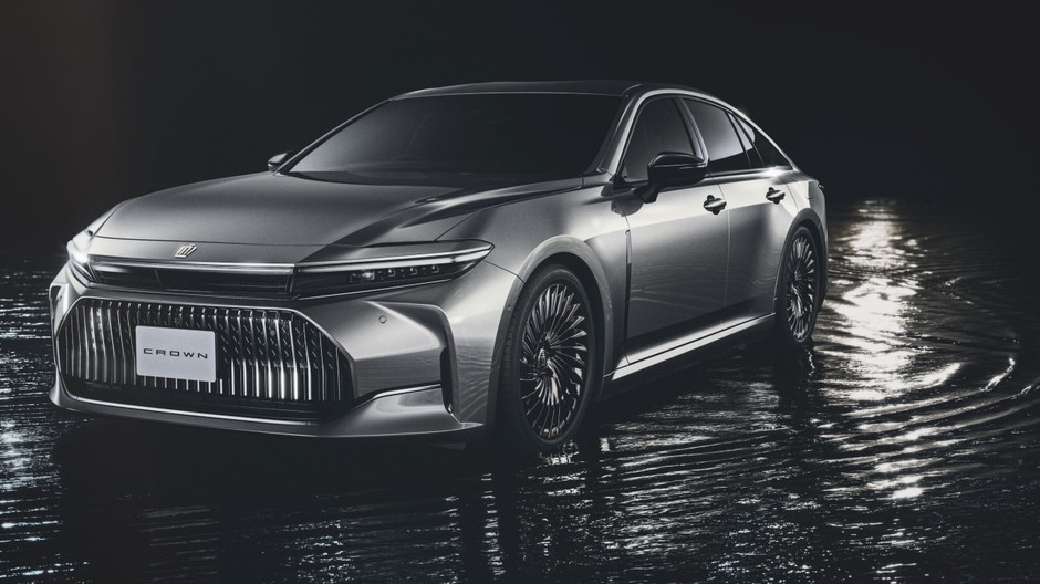 2024 Toyota Crown Sedan