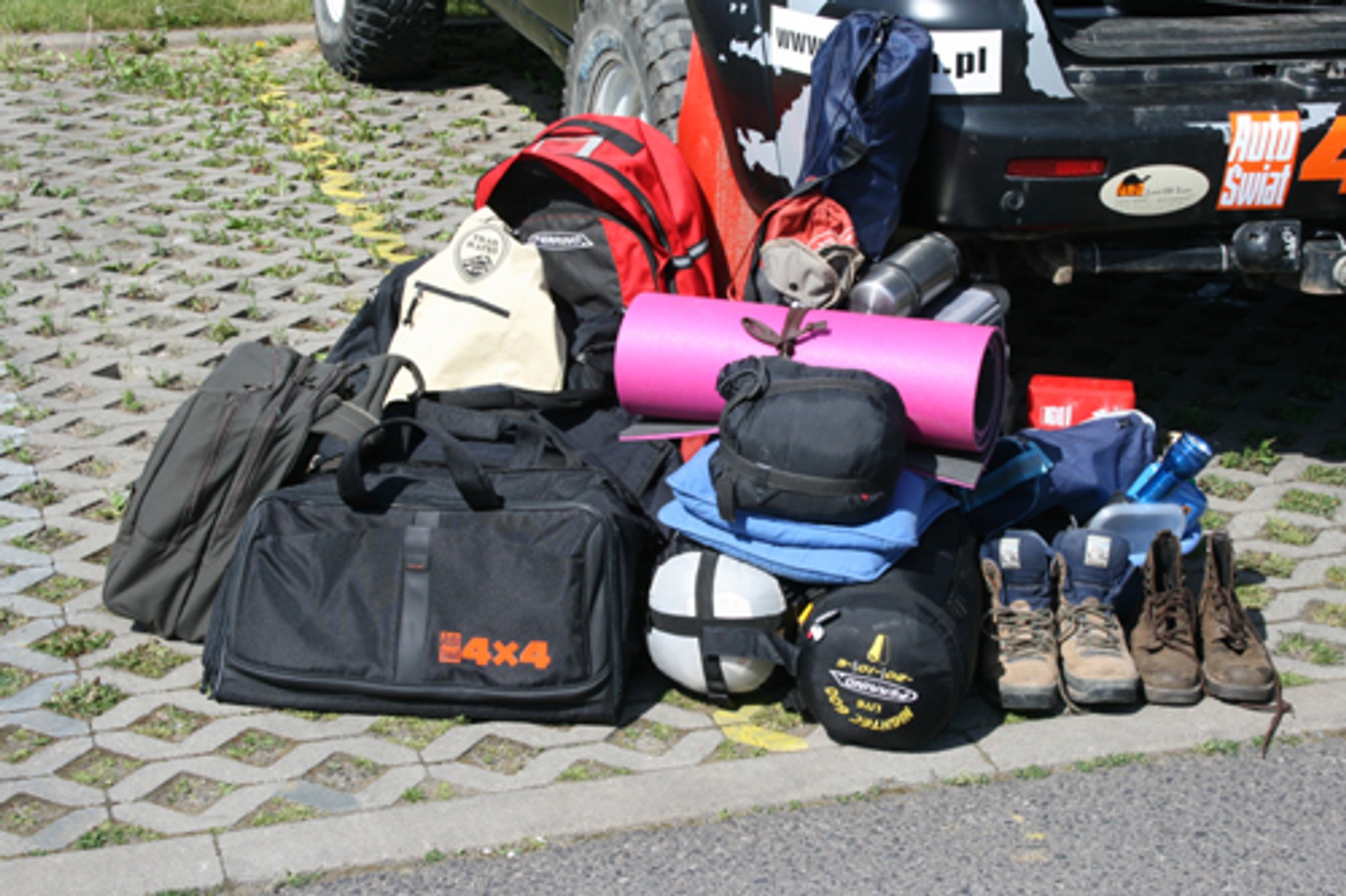 Przygotowanie auta do wyprawy, czyli kto wozi nie prosi...