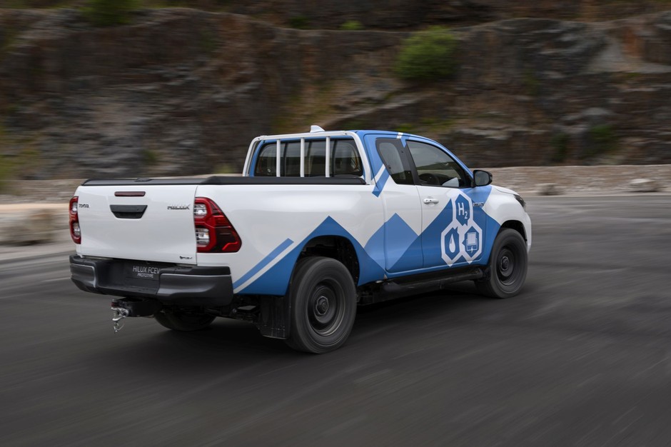 Prototyp Toyoty Hilux H2 (FCEV)