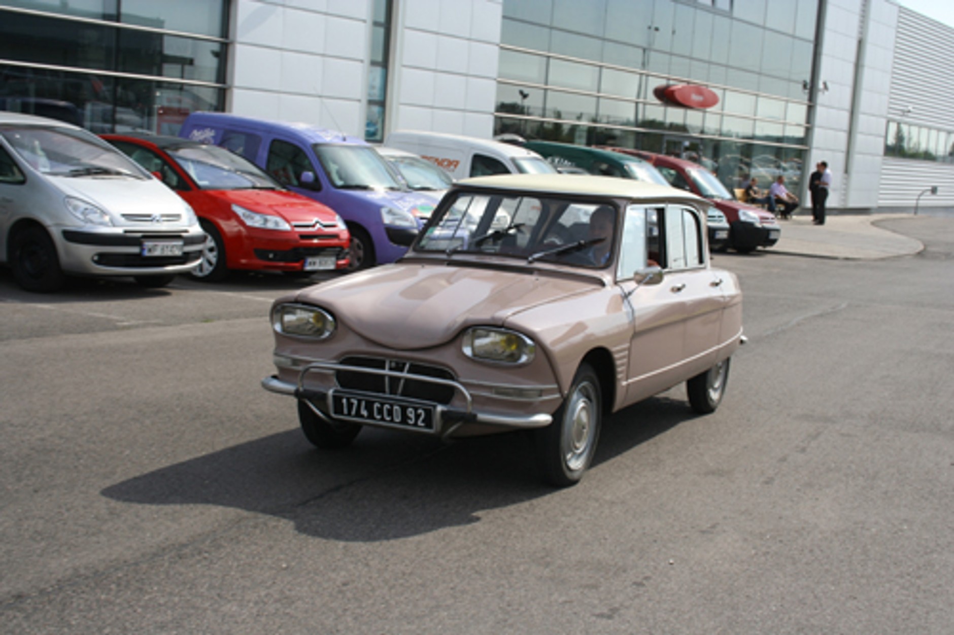 Citroen Ami 6 - Może i brzydki, ale jakże kochany