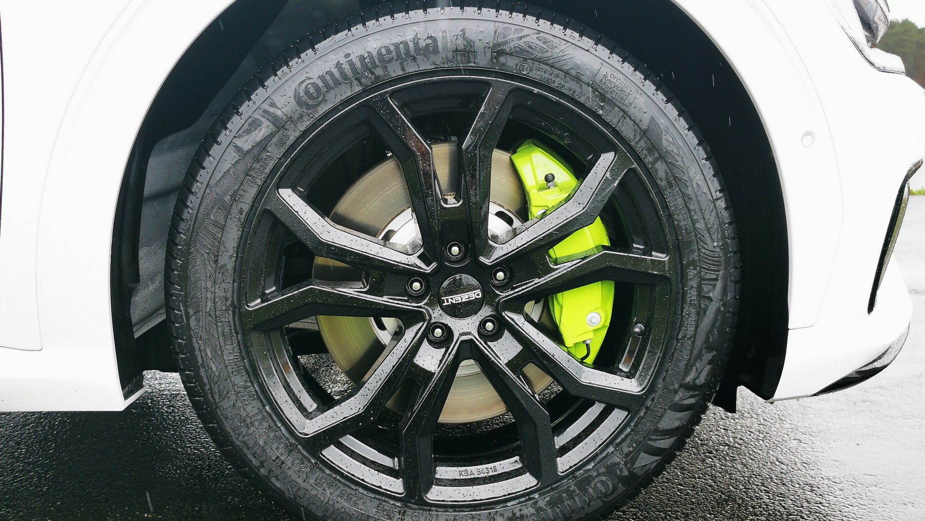 Opona Continental UltraContact NXT