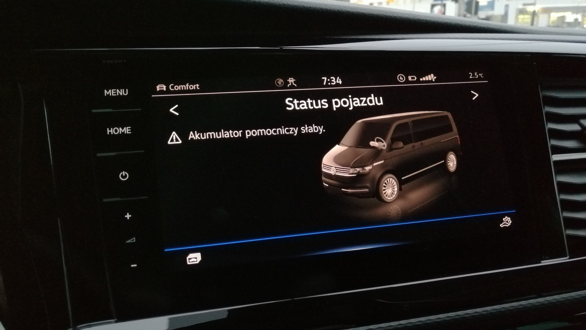 Komunikat o rozładowanym akumulatorze pomocniczym