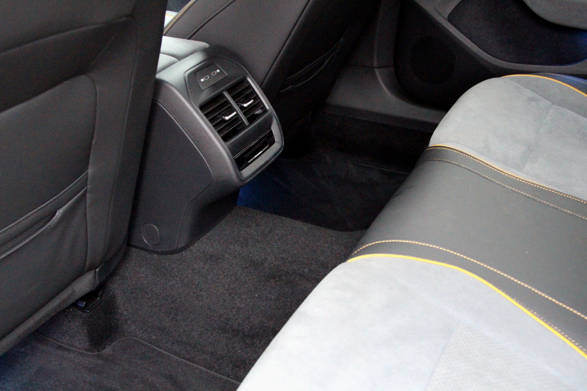 Skoda Superb 1.5 TSI m-HEV Selection