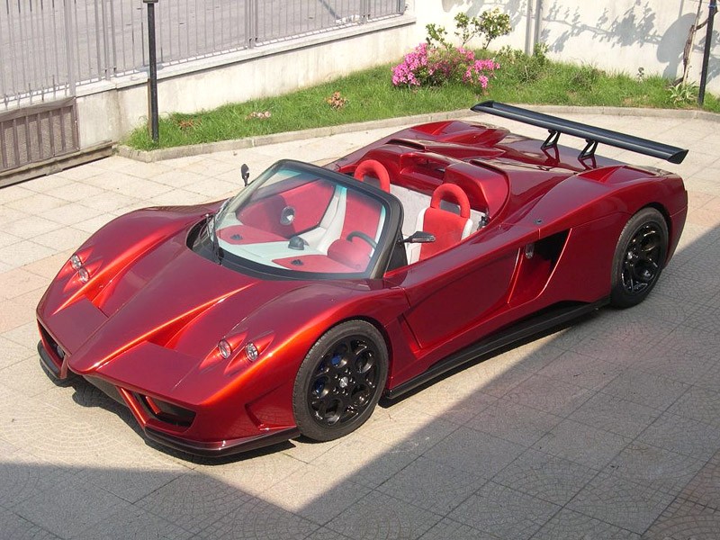 Lavazza GT-X V12 5.3: najnowsze osiągnięcie spółki Simbol Design