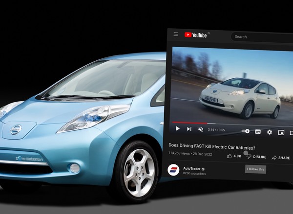 Jechali 11-letnim elektrykiem z maksymalną prędkością. Zasięg topniał w oczach