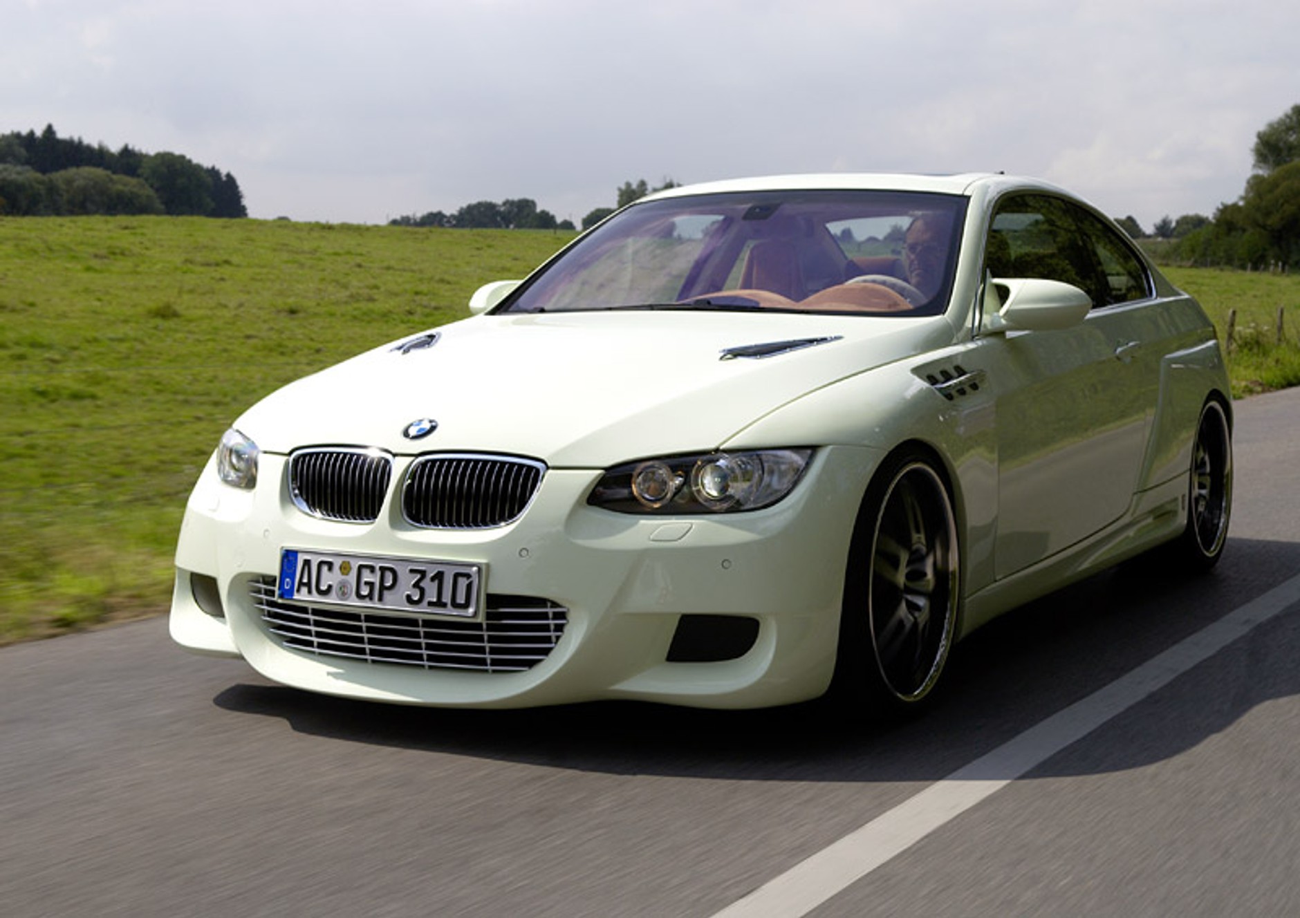 IAA Frankfurt 2007: AC Schnitzer GP3.10 - dziesięciocylindrowe coupé na gaz