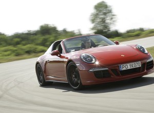 Porsche 911 targa 4 GTS - zbudowana ze wszystkiego, co najlepsze