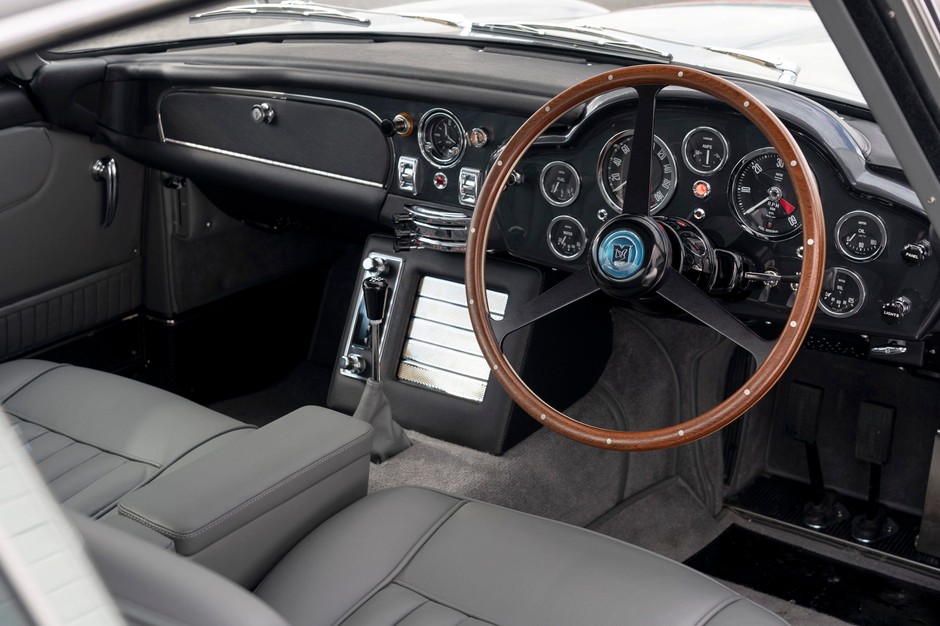 Aston Martin DB5 Goldfinger Continuation