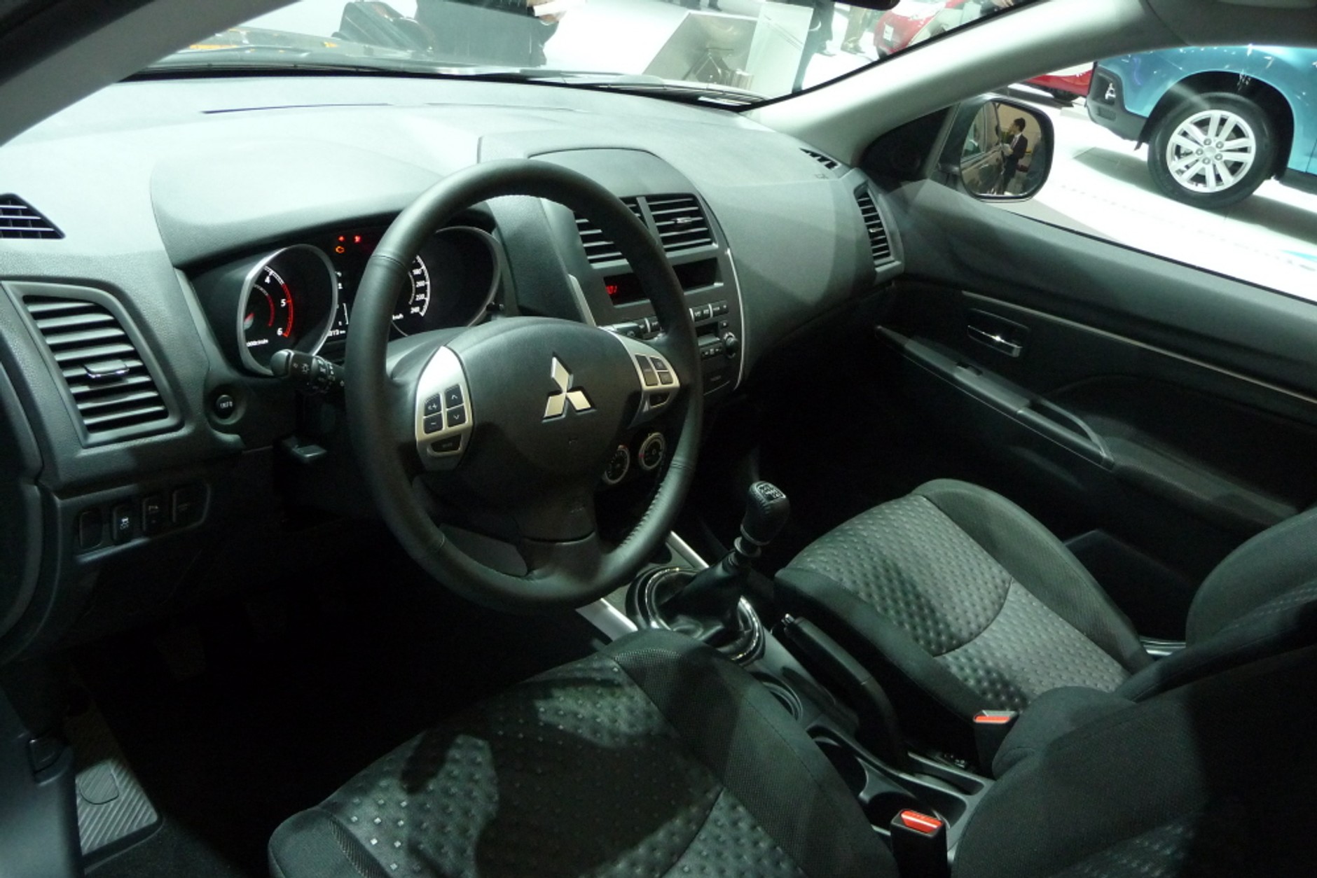 Po sukcesie RVR w Japonii czas na ASX w Europie