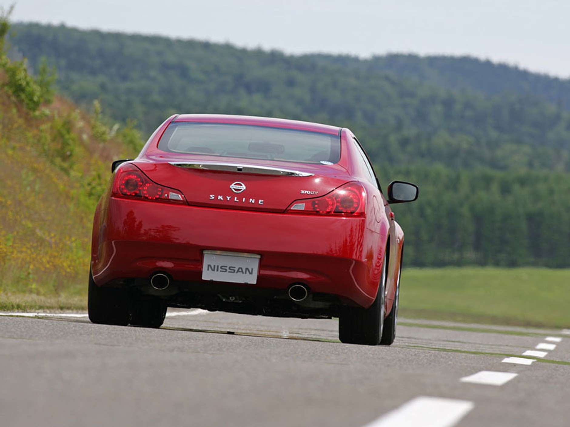 Nissan Skyline wchodzi na japoński rynek