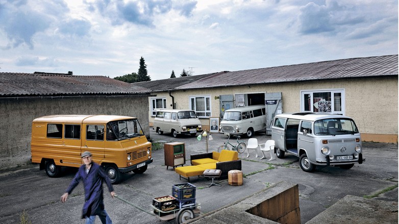 Żuk kontra Volkswagen T2, Barkas B1000 i Skoda 1203 - który klasyczny dostawczak jest lepszy?